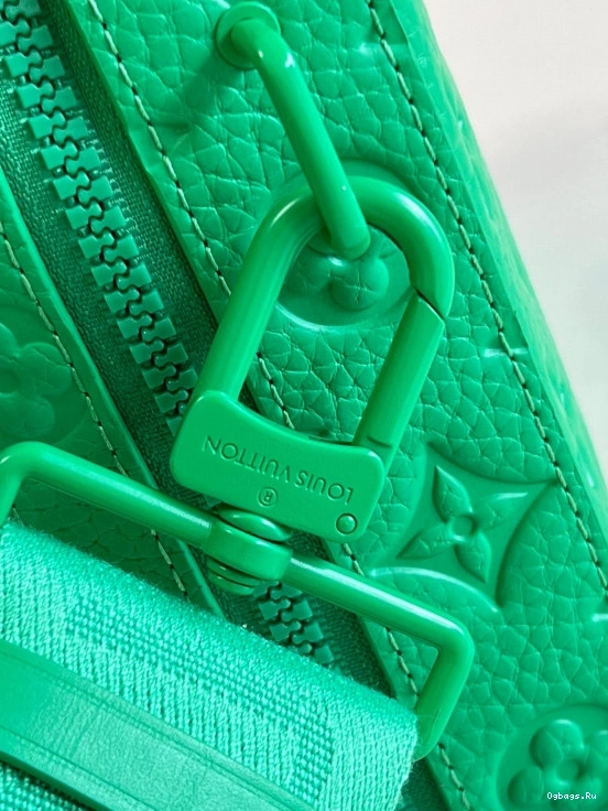 LOUIS VUITTON SOFT TRUNK HANDLE 0206